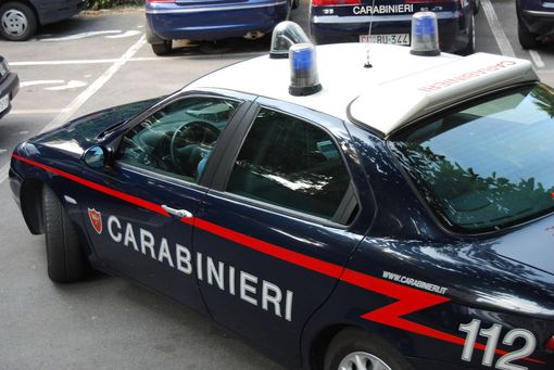 Abusi sulle bimbe di 3 e 5 anni in classe, maestro d'asilo arrestato a Roma. 