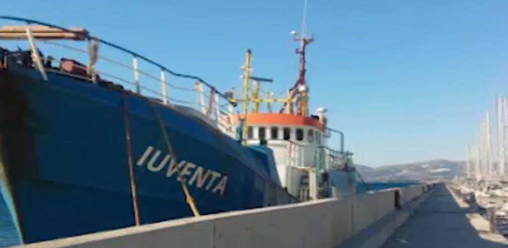 Immigrazione clandestina, la Cassazione conferma il sequestro della nave Iuventa a Trapani