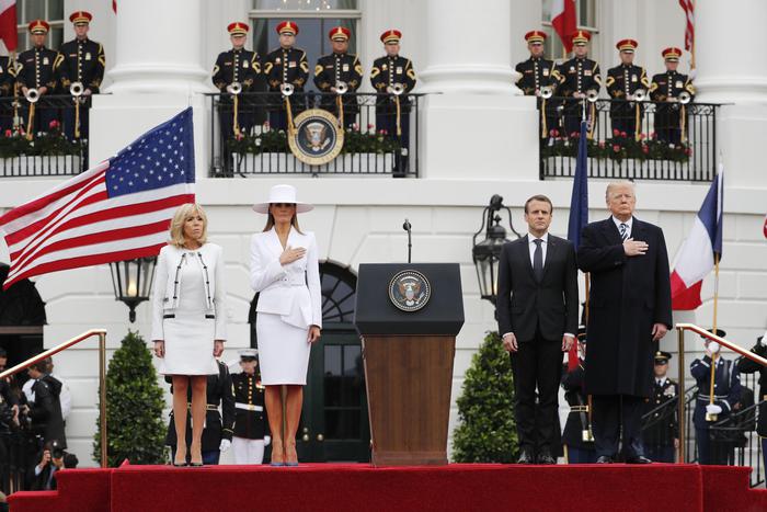 Trump a Macron, questo è il momento per essere uniti