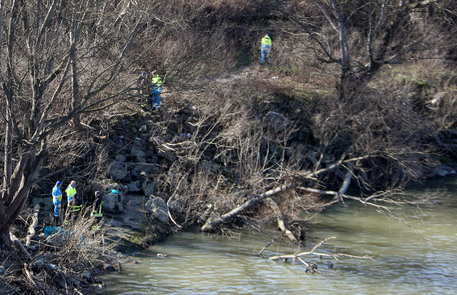 Coppia di anziani trovata morta in un canale d'irrigazione