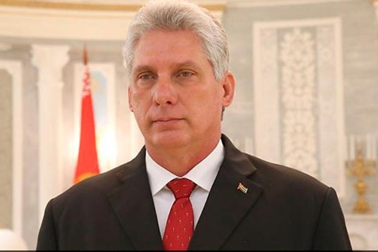 Cuba, finisce lʼera Castro. Ecco chi è il nuovo presidente Miguel Diaz-Canel