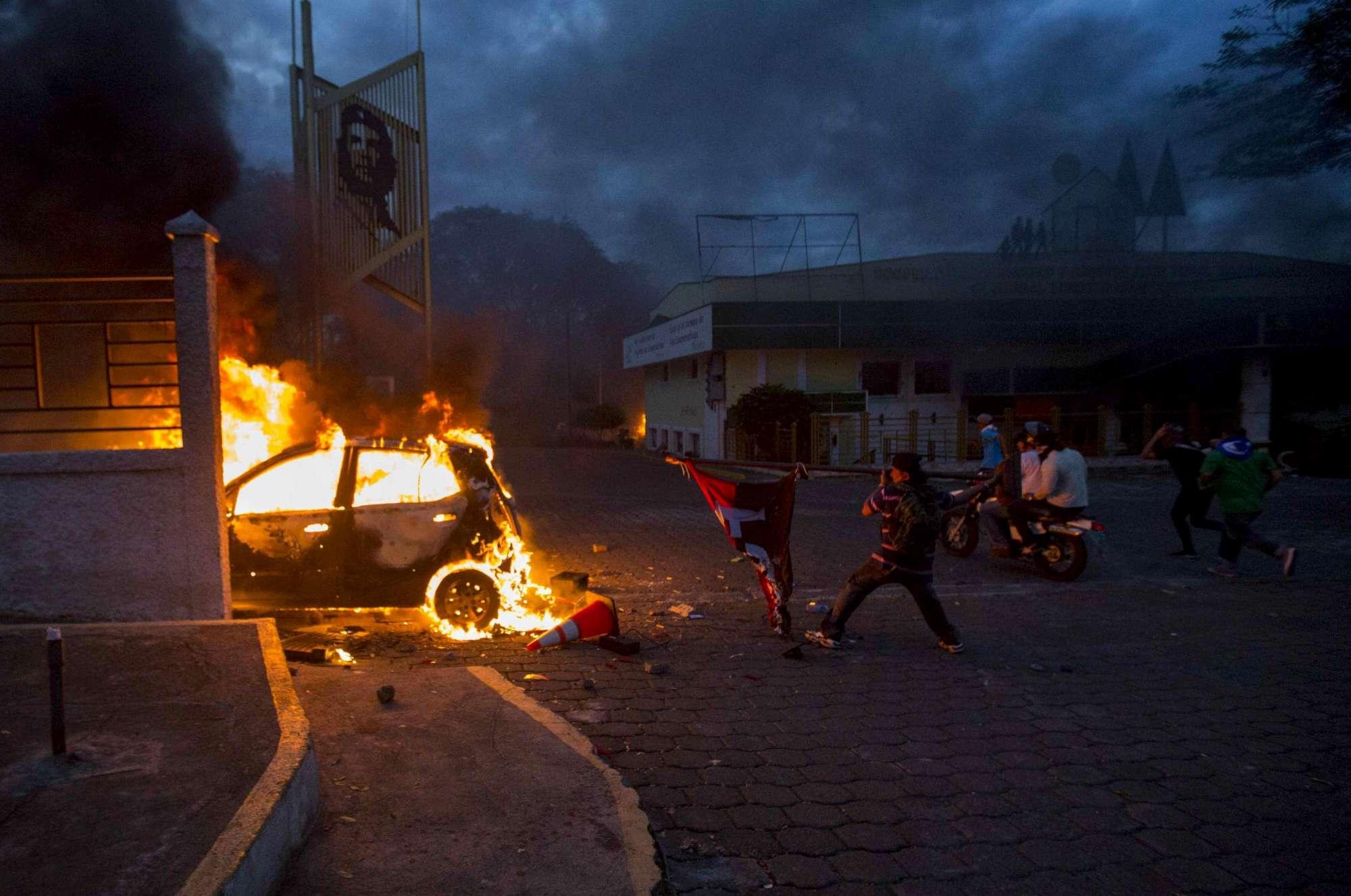 Nicaragua, marcia contro il presidente Ortega finisce nel sangue: almeno tre morti