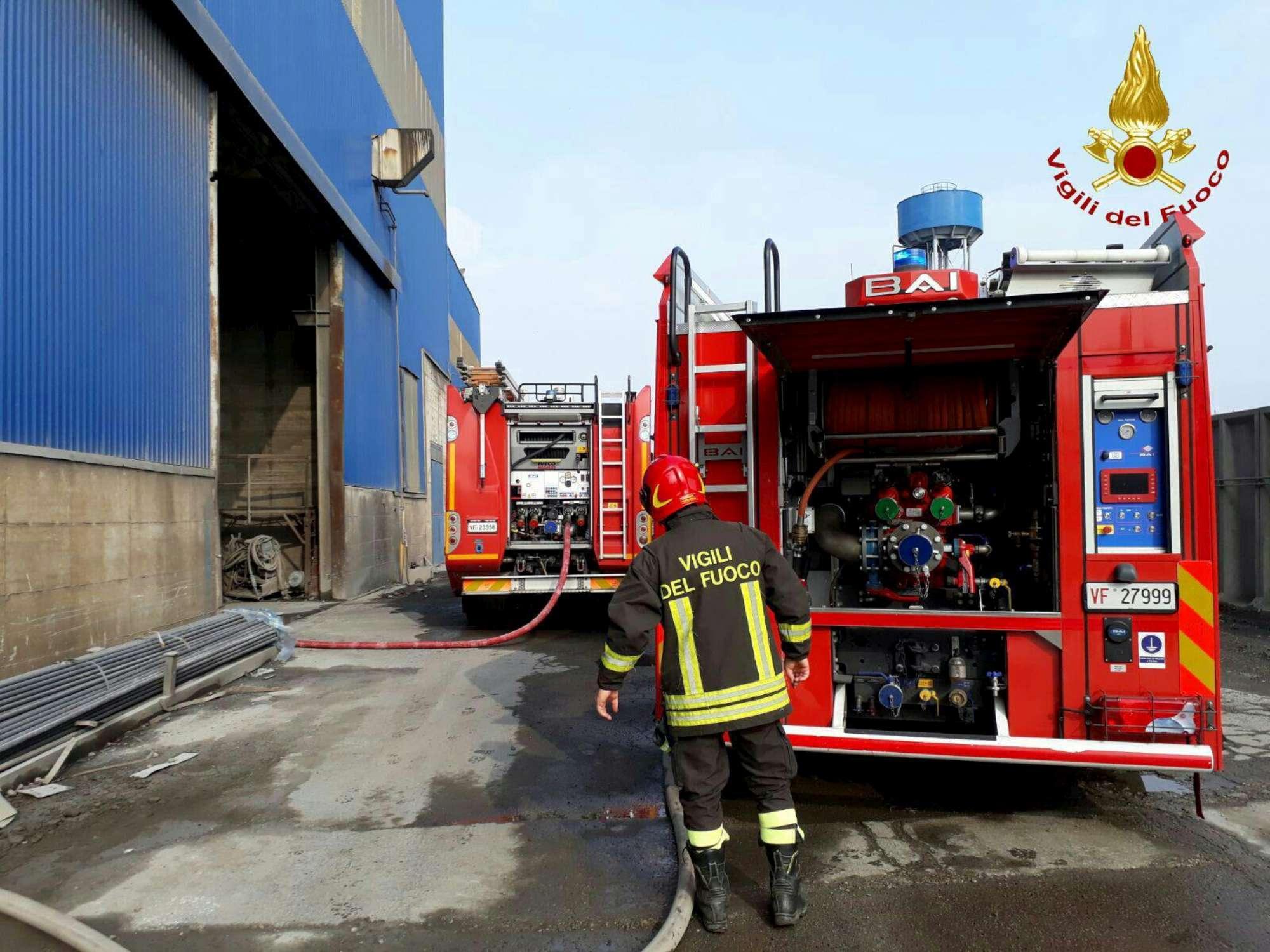 Padova, colata bollente investe operai di unʼacciaieria: 4 ustionati