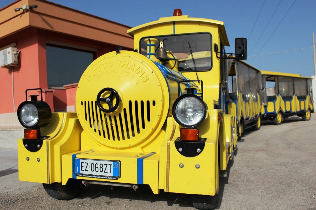 Mazara. Ordinanza della polizia municipale per il servizio di trenino turistico