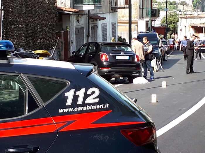 Giovane ucciso a Napoli a colpi pistola