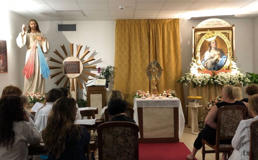 Mazara. La Madonna del Paradiso è arrivata in ospedale accolta da un popolo festante