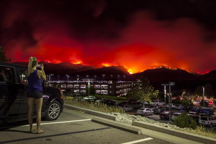 Maxi incendio in California,300 sfollati