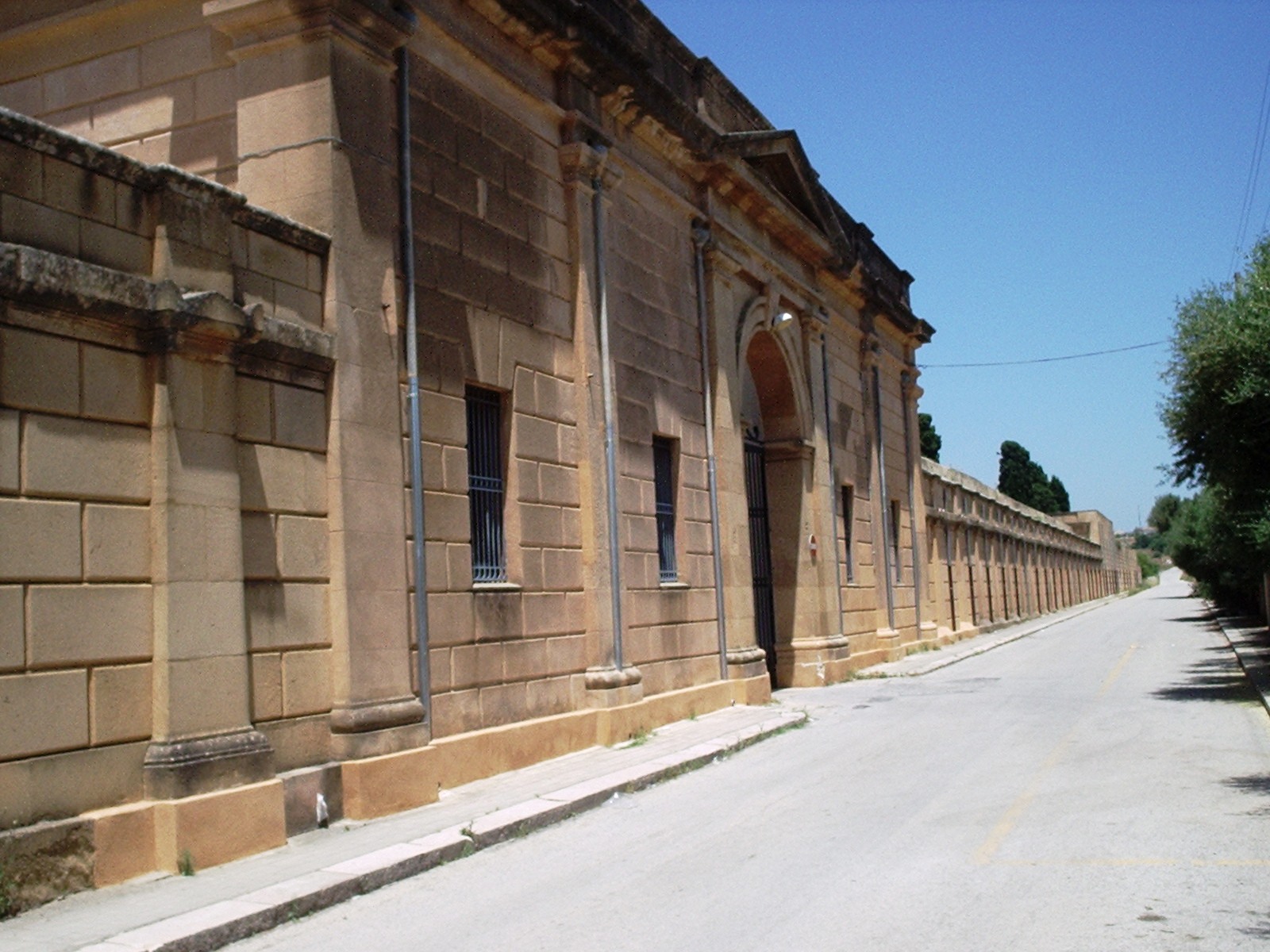 Mazara. Chiusura pomeridiana cimitero comunale il 3 e 4 Agosto