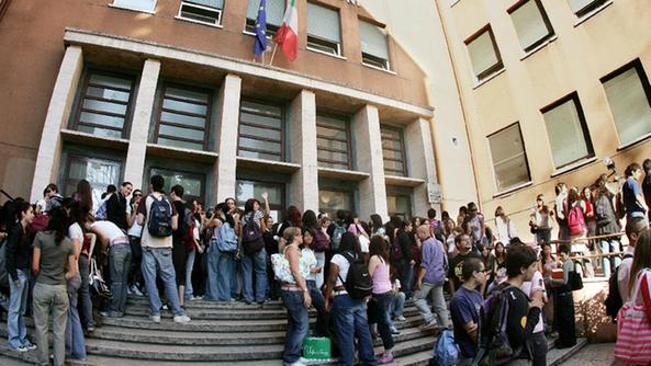 Scuola, in Sicilia il ritorno sui banchi fissato per il 12 settembre