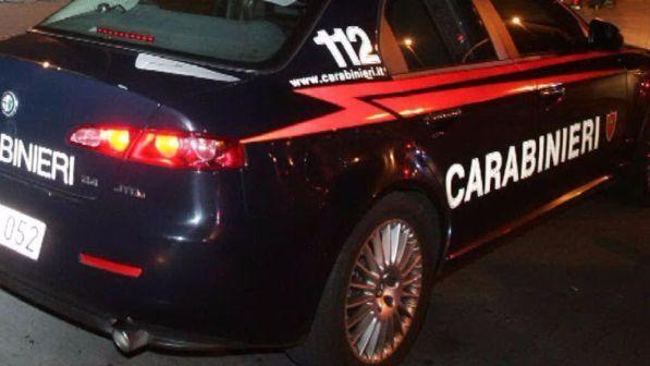 Lecce, litiga con i vicini e spara: due morti e due feriti