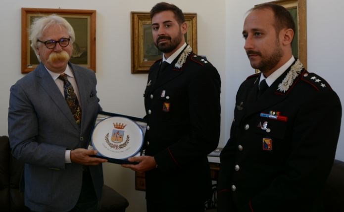 Mazara. Il Sindaco ha incontrato il tenente dei carabinieri Marco Colella