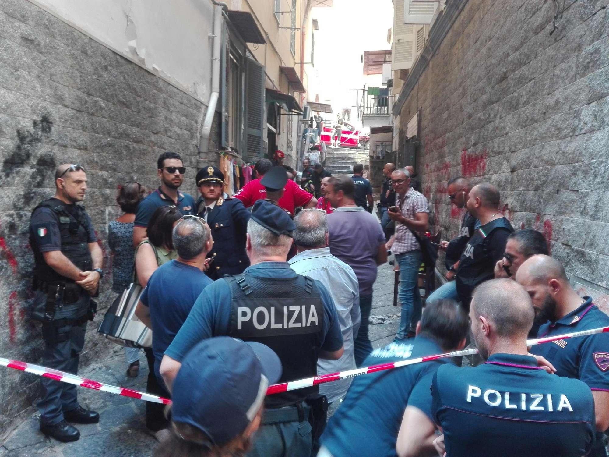 Esplosione a Napoli, un morto: in programma lo sfratto dalla casa