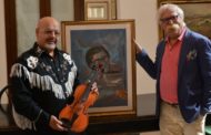 Mazara. Il Maestro Michele Ramo dona alla Città un violino