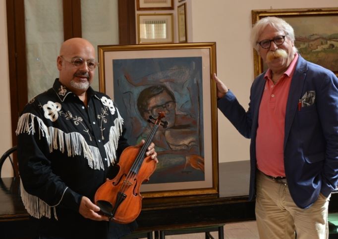 Mazara. Il Maestro Michele Ramo dona alla Città un violino