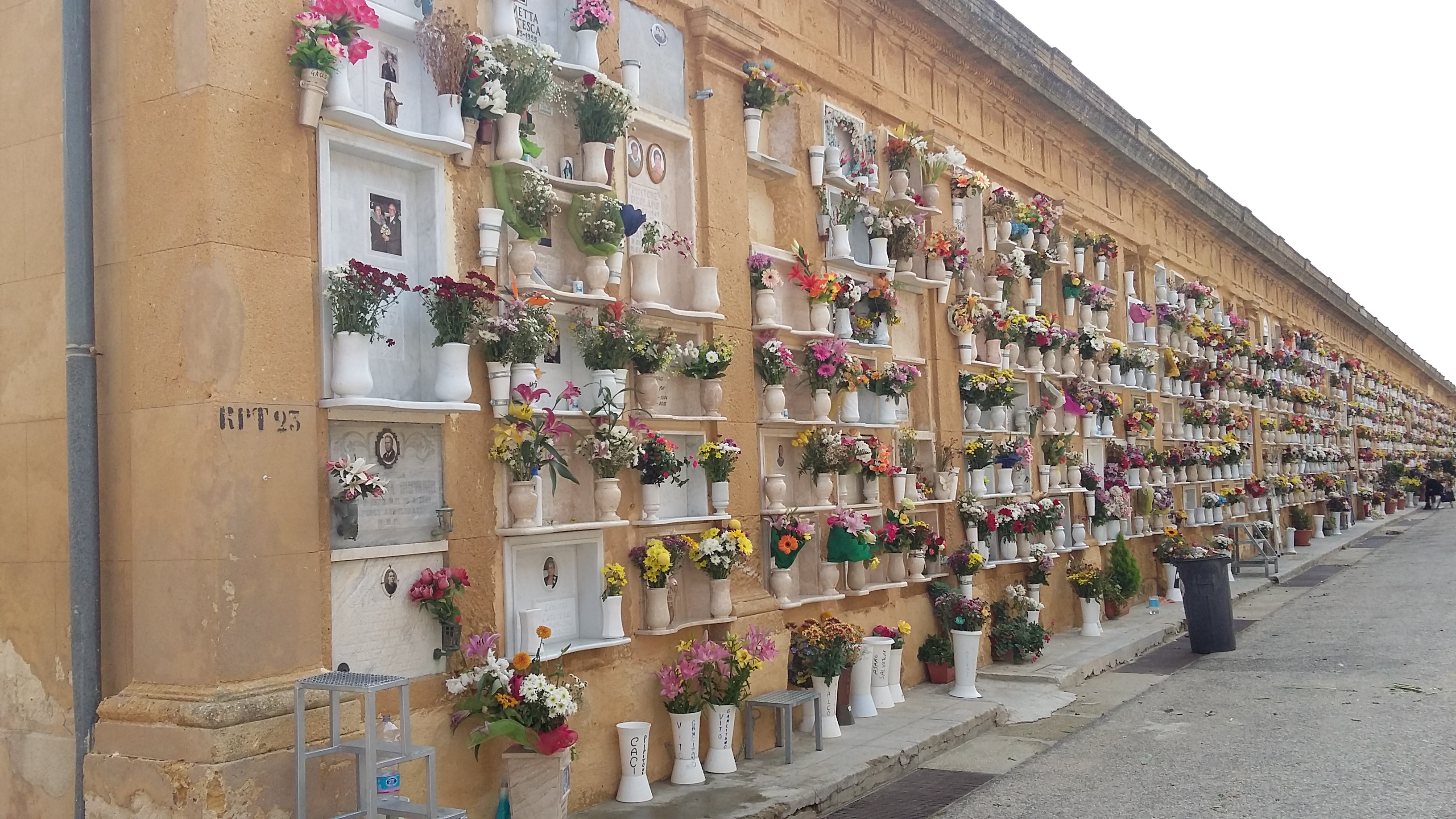 Mazara. COMMEMORAZIONE DEFUNTI. Apertura continuata del Cimitero Comunale nei giorni 1 e 2 Novembre