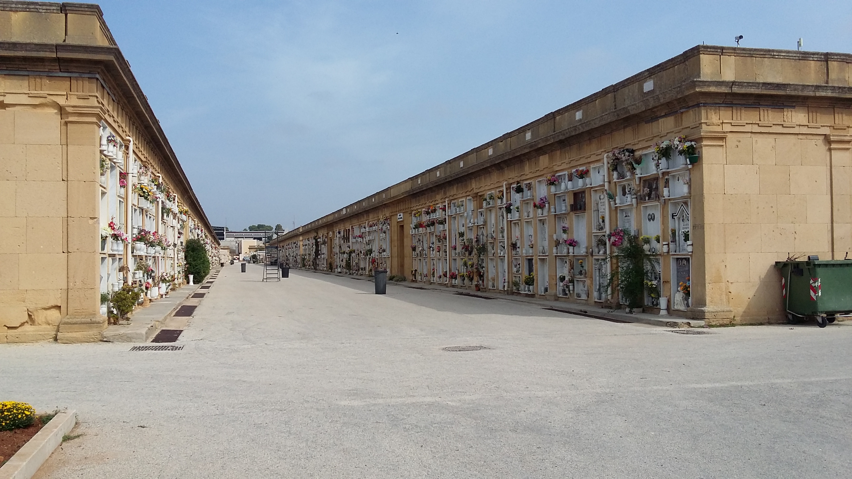 Mazara. Apertura continuata del Cimitero Comunale nei giorni 1 e 2 Novembre