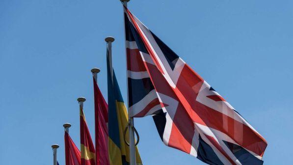 Brexit, ecco cosa devono fare i cittadini Ue residenti in Gb per non diventare clandestini