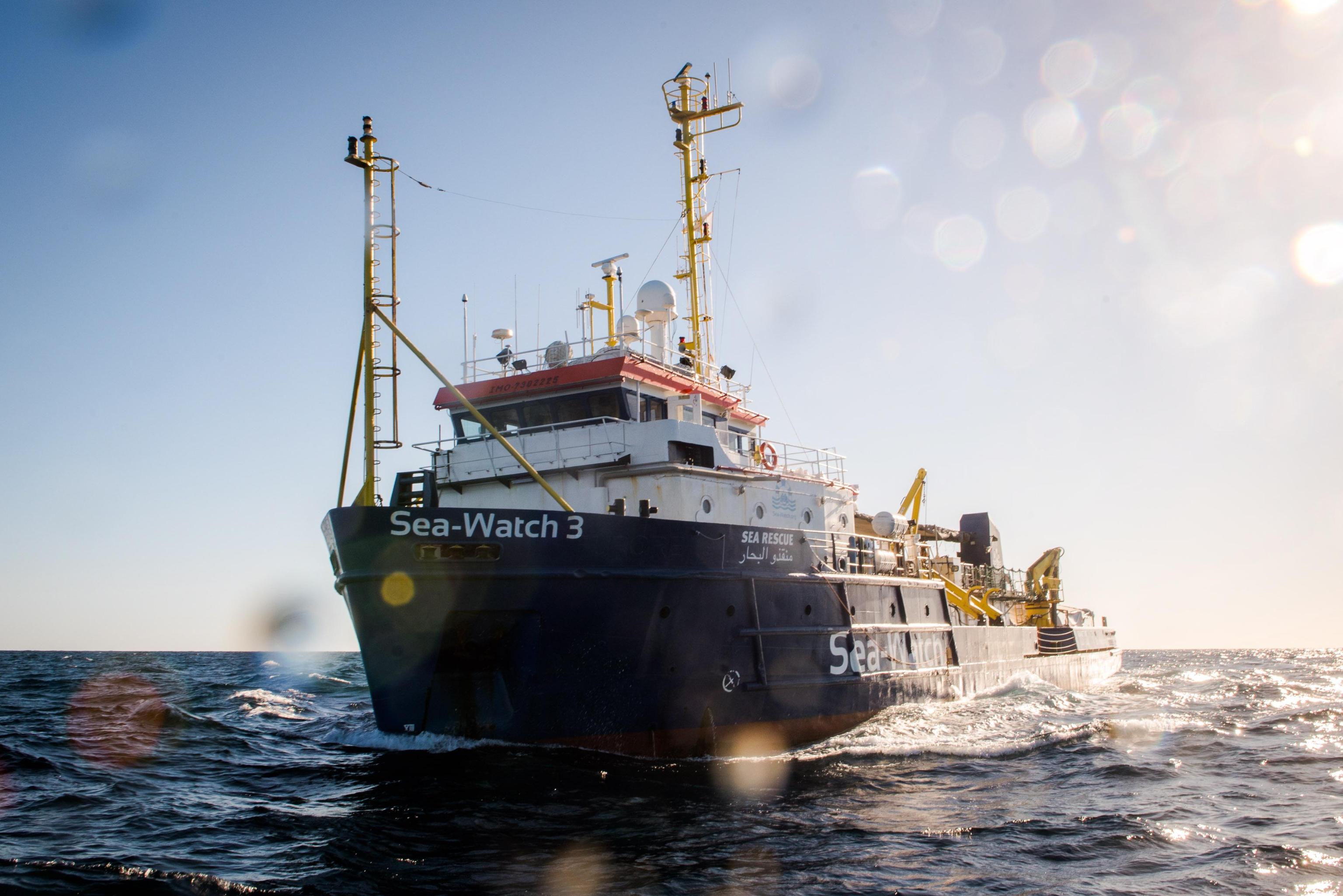 Sea Wacht, Malta dice sì allo sbarco: migranti in 8 paesi tra cui l'Italia