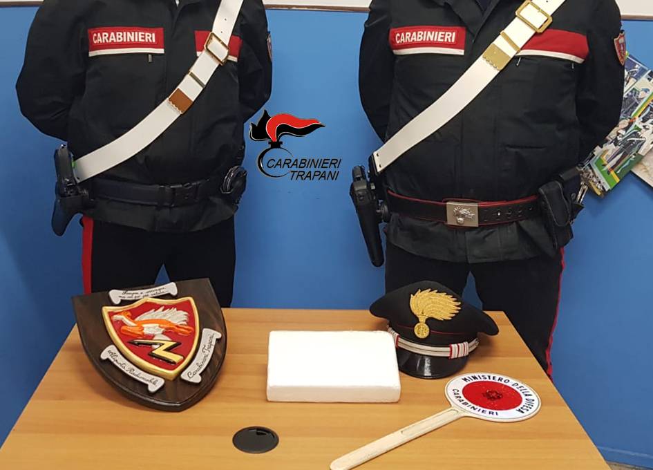 Operazione antidroga, i Carabinieri arrestano corriere della droga con oltre 1 kg di cocaina