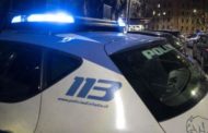 Donna droga la figlia minore e poi il patrigno ne abusa: arrestati