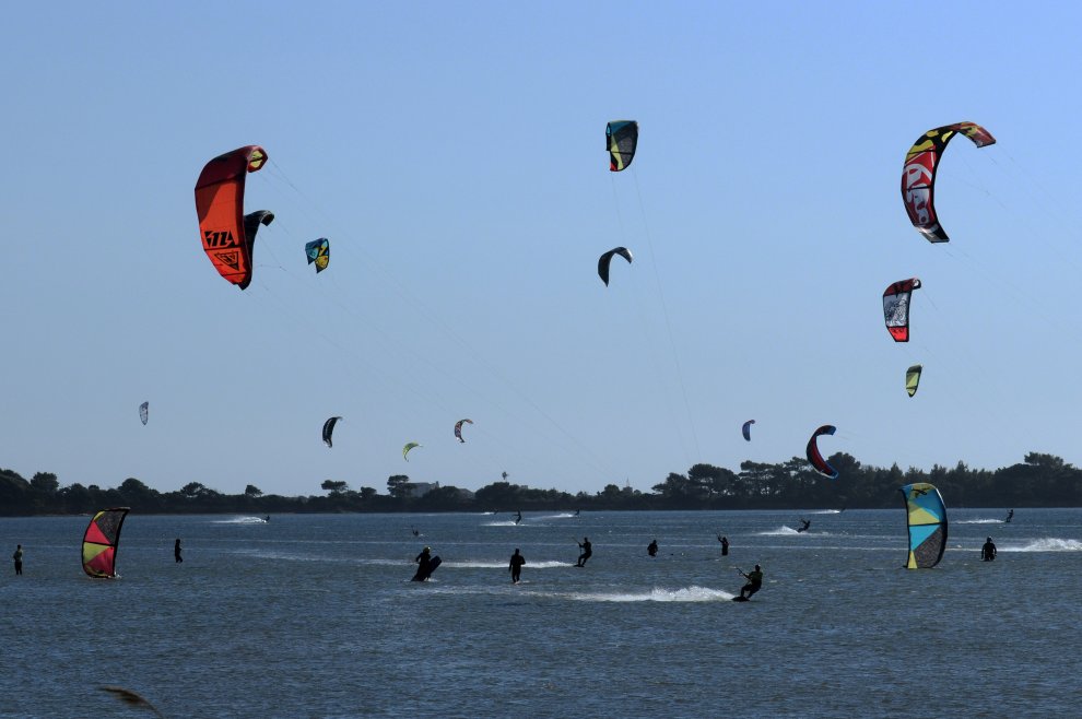 Marsala, tragedia allo Stagnone: un altro uomo perde la vita mentre fa kite surf