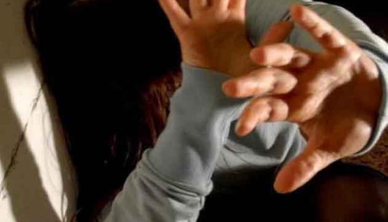 ORRORE. “Ti sposo se mi fai violentare le tue figlie di 1 e 4 anni