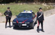 Litiga con la moglie incinta e aggredisce i carabinieri. Arrestato un uomo