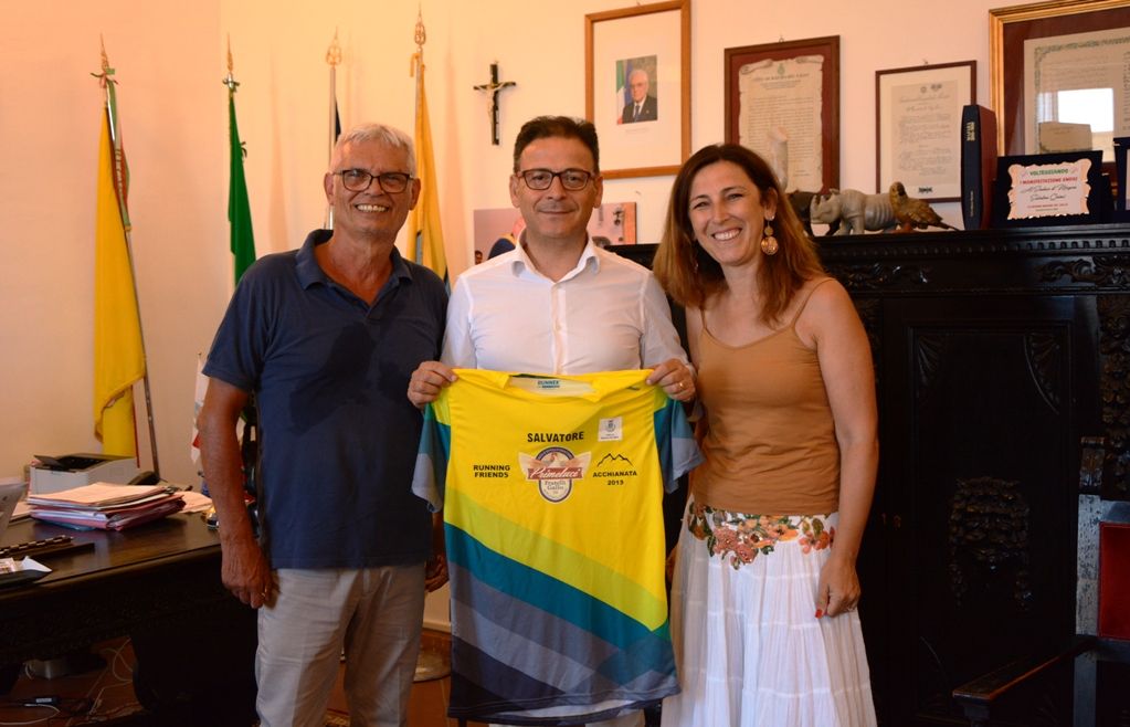 Mazara. SPORT E AMBIENTE CON “ACCHIANATE 2019”. Il Sindaco Quinci accoglie i Running Friends