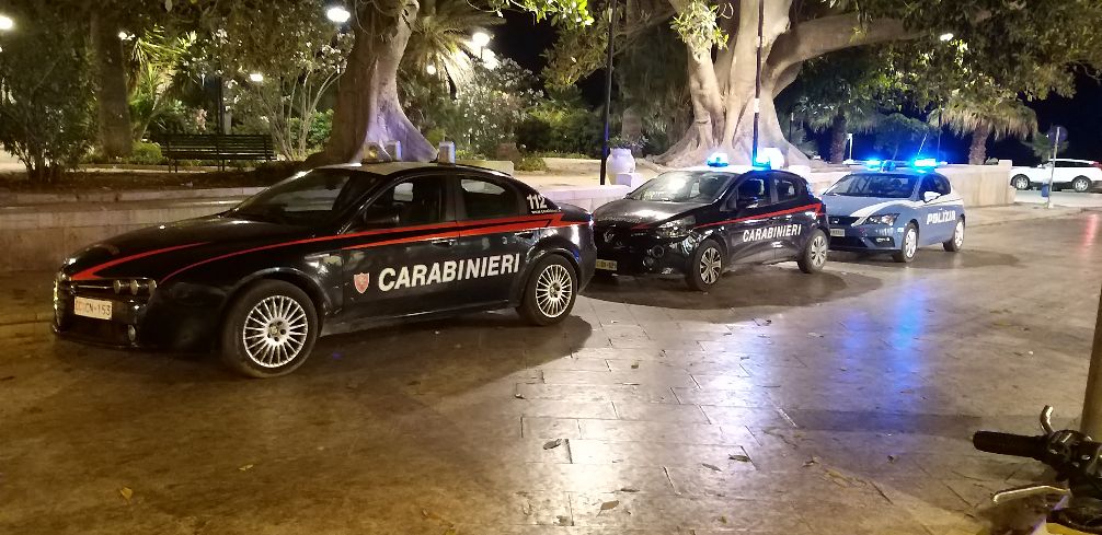 Mazara. Ragazzo della Guinea sventa il furto del proprio ciclomotore e viene violentemente aggredito