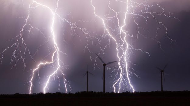 Maltempo, allerta arancione in Sicilia: piogge e temporali fino a mercoledì