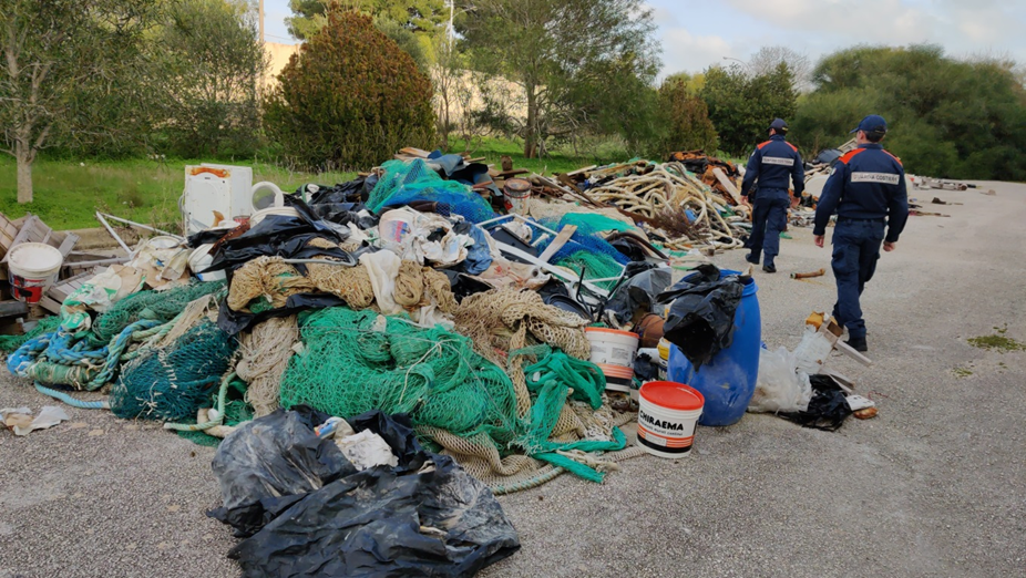 Mazara. La Capitaneria di porto sequestra un’area di oltre 40.000 m2 dove era in atto un deposito incontrollato di rifiuti