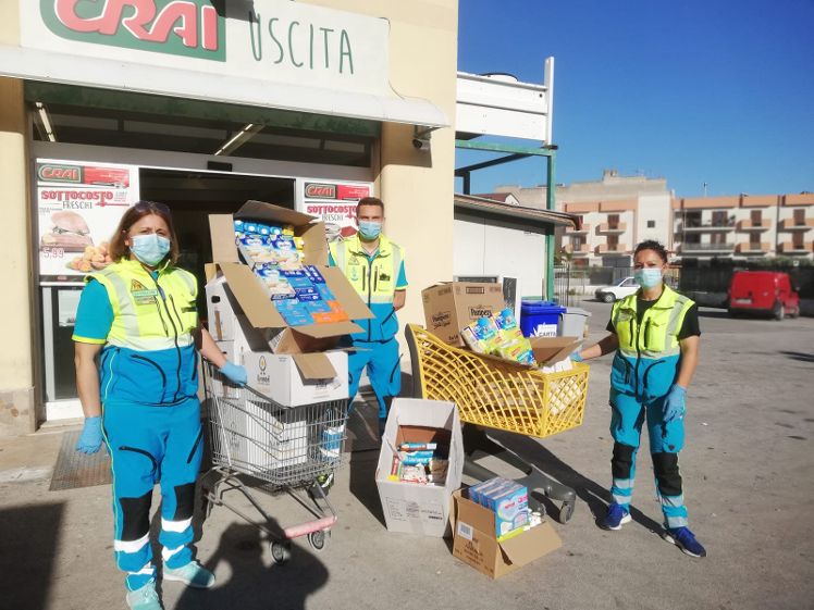 Mazara. Gli alunni della 4A del plesso “Ajello” donano alla Misericordia 400€ in beni di prima necessità