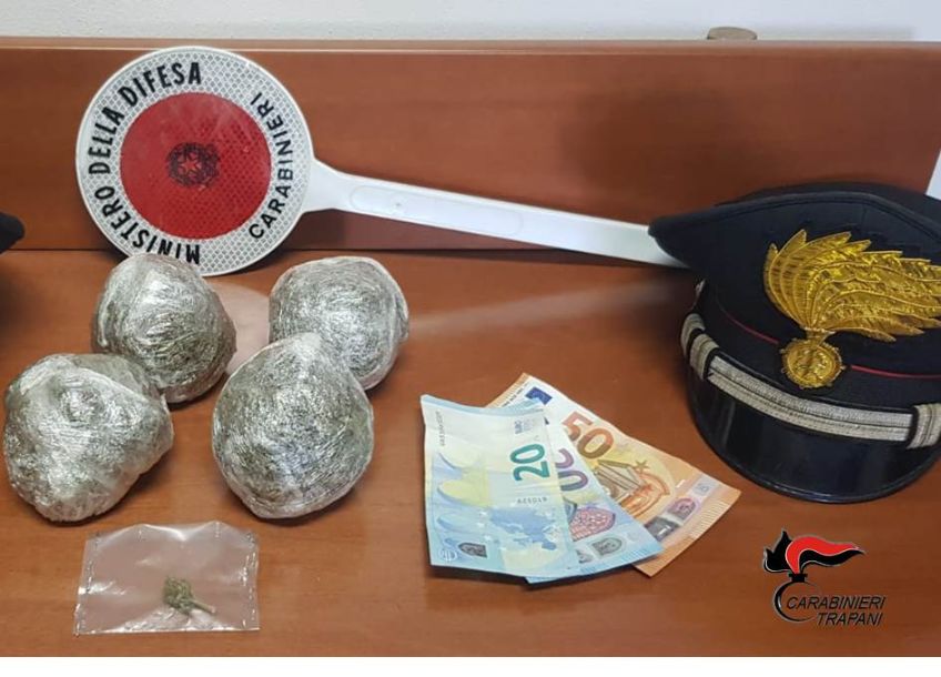 Trapani. SPACCIO ED EVASIONE 2 ARRESTI DEI CARABINIERI