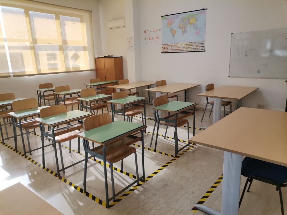 Castellammare. Chiusa scuola per sanificazione. Insegnante positiva al Covid-19