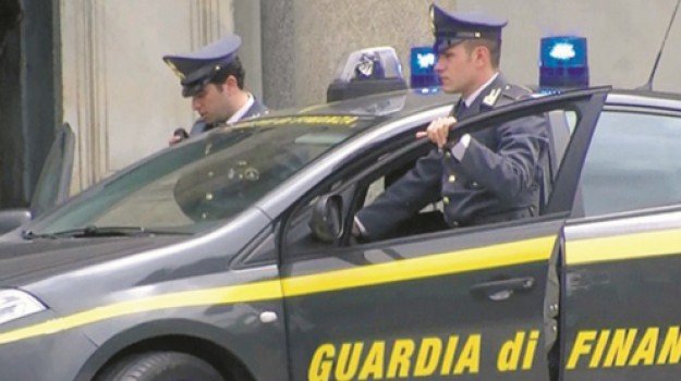 Trovato con un chilo e mezzo di cocaina in auto, 