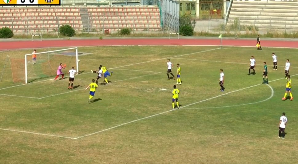 Il Mazara spreca occasioni gol e la Nissa cinica vince 2-1. Il Tabellino le immagini e l'intervista a mister Dino Marino