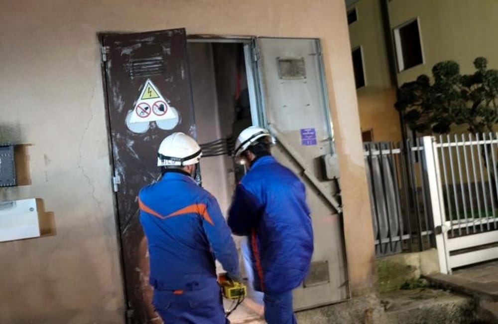 Blackout elettrico a Mazara. Un doppio guasto dell’Enel oggi ha sospeso l’elettricità in una vasta area della città