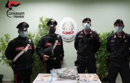 CASTELVETRANO: 1 KG. DI DROGA, PIANTE E SOLDI IN CONTANTI. IN 2 ARRESTATI DAI CARABINIERI