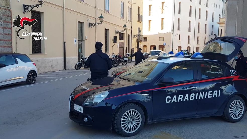 Trapani. NOTTE DI PASSIONE IN HOTEL SENZA PAGARE IL CONTO. DENUNCIATA DAI CARABINIERI GIOVANE COPPIA