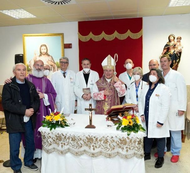 VISITA DEL VESCOVO, MONS. GIURDANELLA, ALL’OSPEDALE DI MAZARA