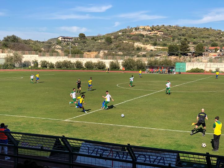 Leonfortese-Mazara 2-2. I canarini vanno avanti per due volte ma vengono ripresi nel finale