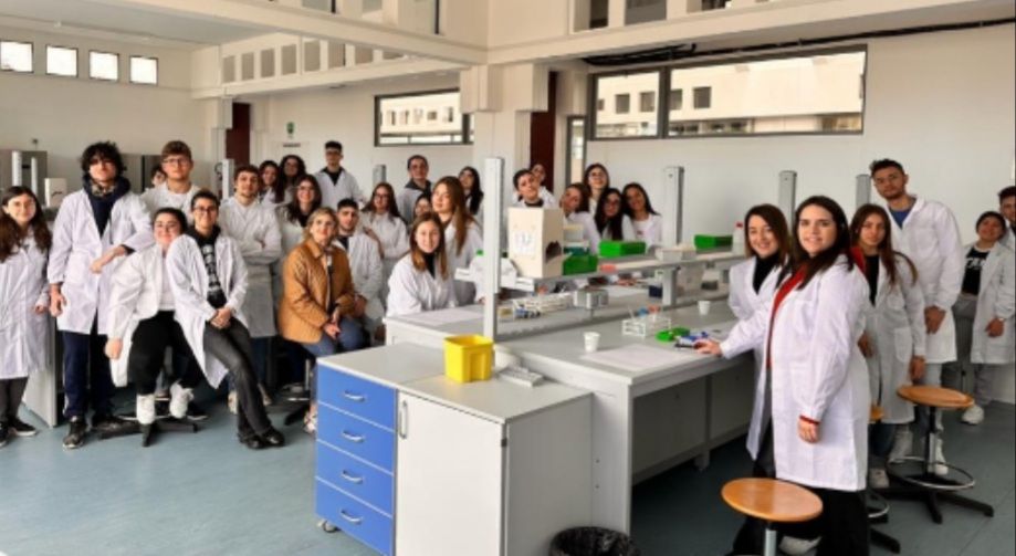 Mazara. Un percorso di qualità quello che hanno svolto le studentesse e gli studenti di Biotecnologie Sanitarie dell’Istituto Superiore “Ruggiero D’Altavilla” nell’ambito del PCTO