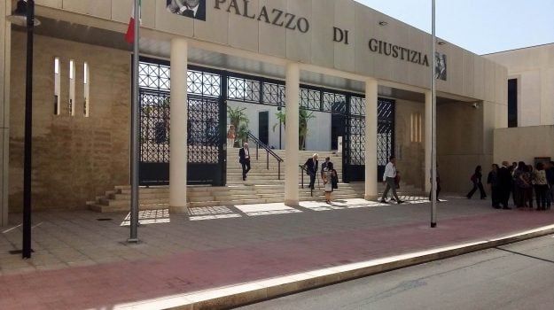 Campobello di Mazara, ex direttore di banca condannato per truffa