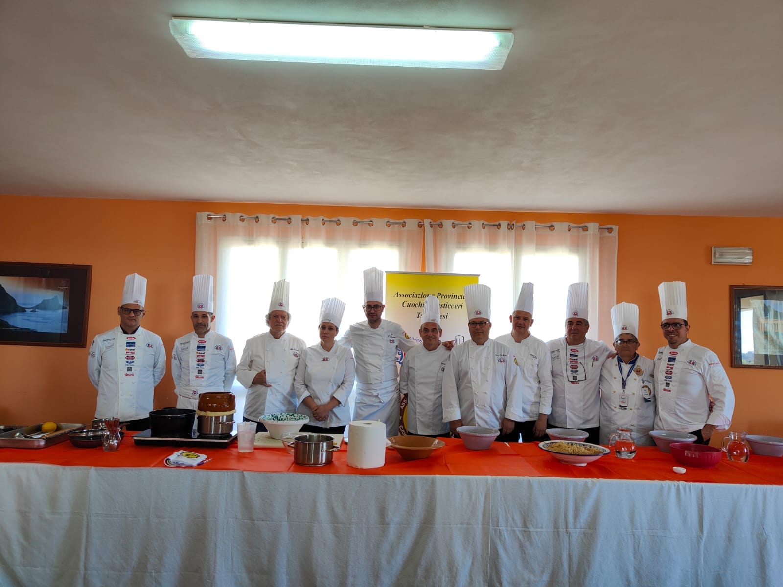 Mazara. GLI ALLIEVI DELL’ALBERGHIERO FERRARA A SCUOLA DI COUSCOUS