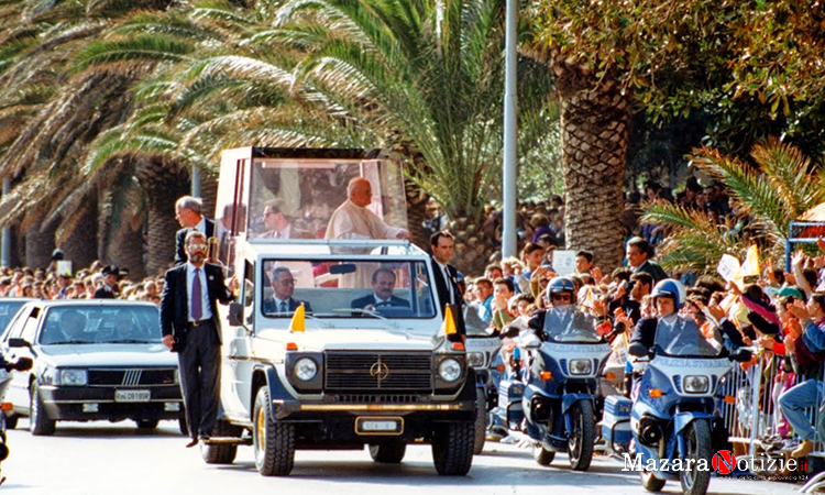 Don Giuseppe Alcamo: 30 anni fa Papa San Giovanni Paolo II a Mazara: «La vostra è una Chiesa di frontiera»