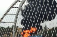 Mazara. Incendio distrugge gru cantiere ponte Bocca Arena. Rogo sviluppato quando gli operai erano in pausa pranzo