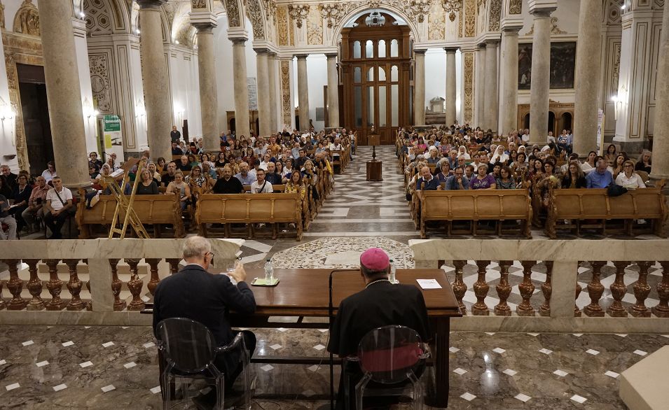 Mazara. CONVEGNO INIZIO ANNO PASTORALE, VESCOVO: «SAPERE ASCOLTARE TUTTI»