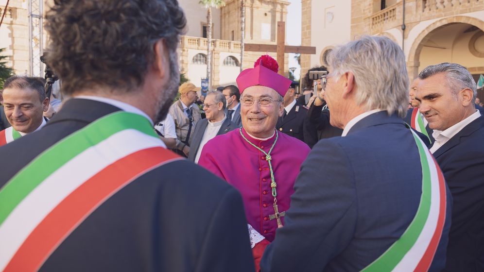 Mazara. PER MONS. GIURDANELLA UN ANNO DA VESCOVO: MESSA IN CATTEDRALE