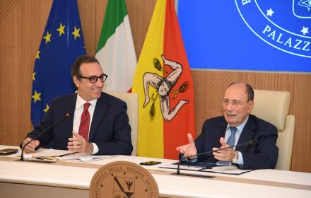 Bonus affitti, al via i pagamenti. Schifani e Aricò: «Serenità a 10 mila famiglie per il Natale»