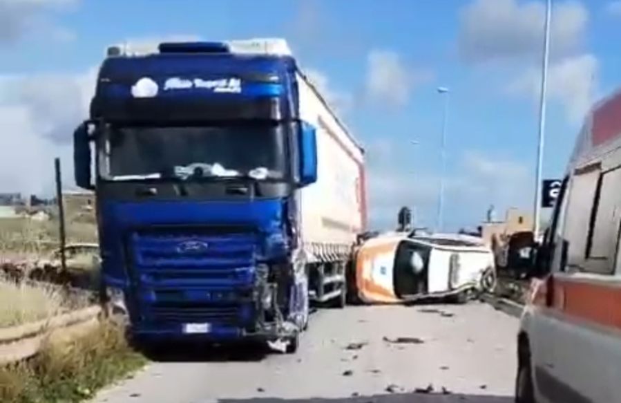 Mazara. Incidente sulla statale 115, coinvolti tre mezzi